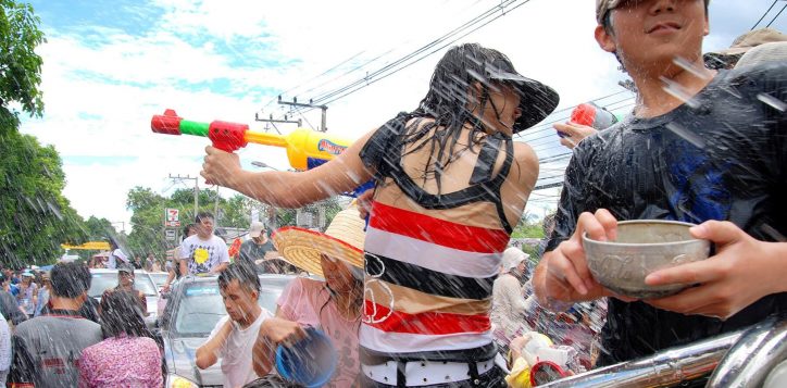 songkran-water-battle-2