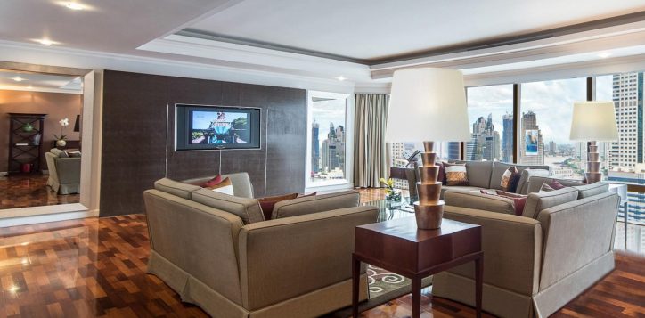 presidential-suite-with-view-2