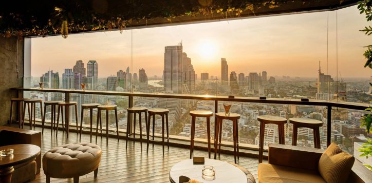 scarlett-rootop-bar-restaurant-outdoor-seating-2