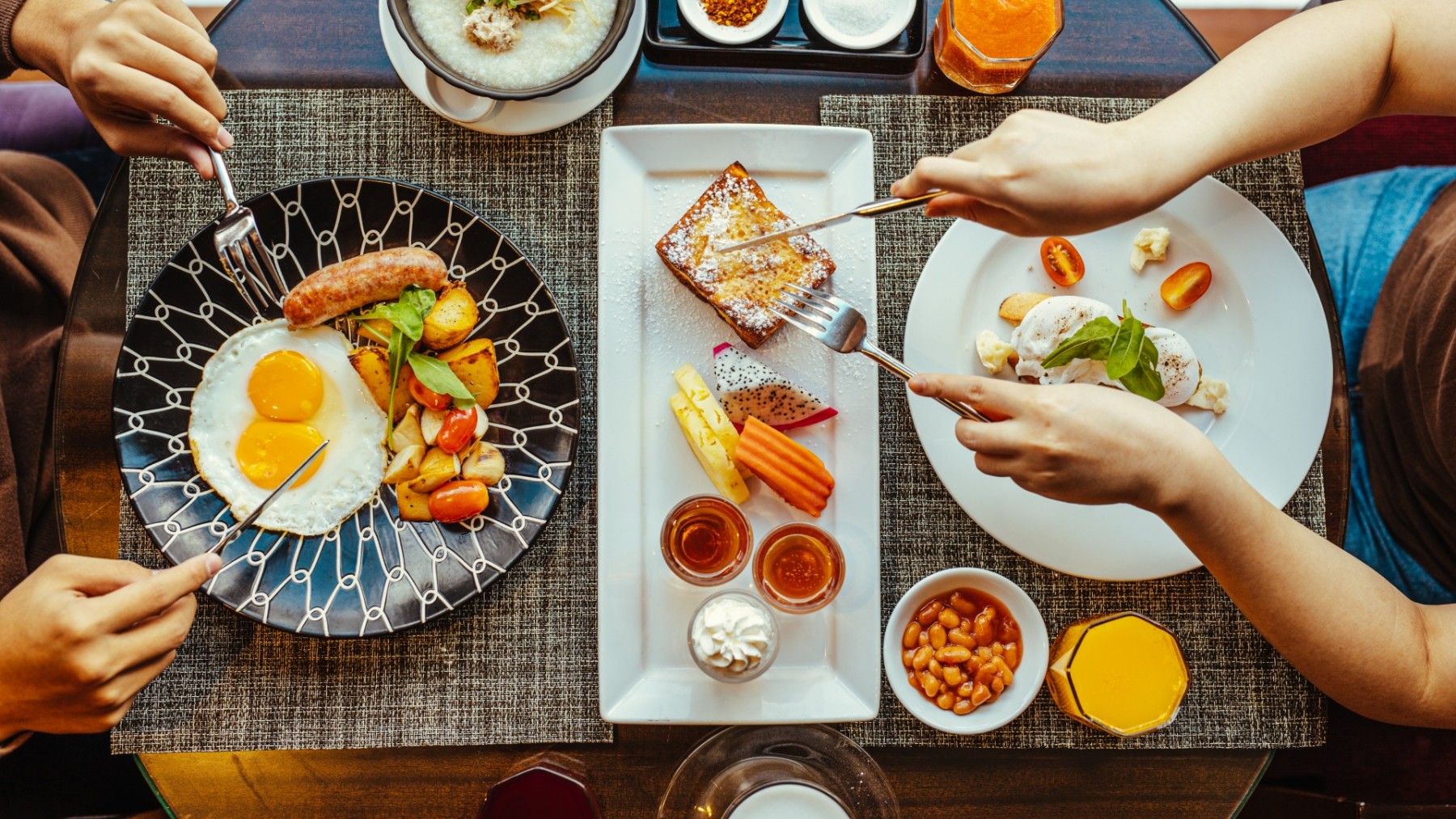 BREAKFAST BUFFET COME 2 PAY 1